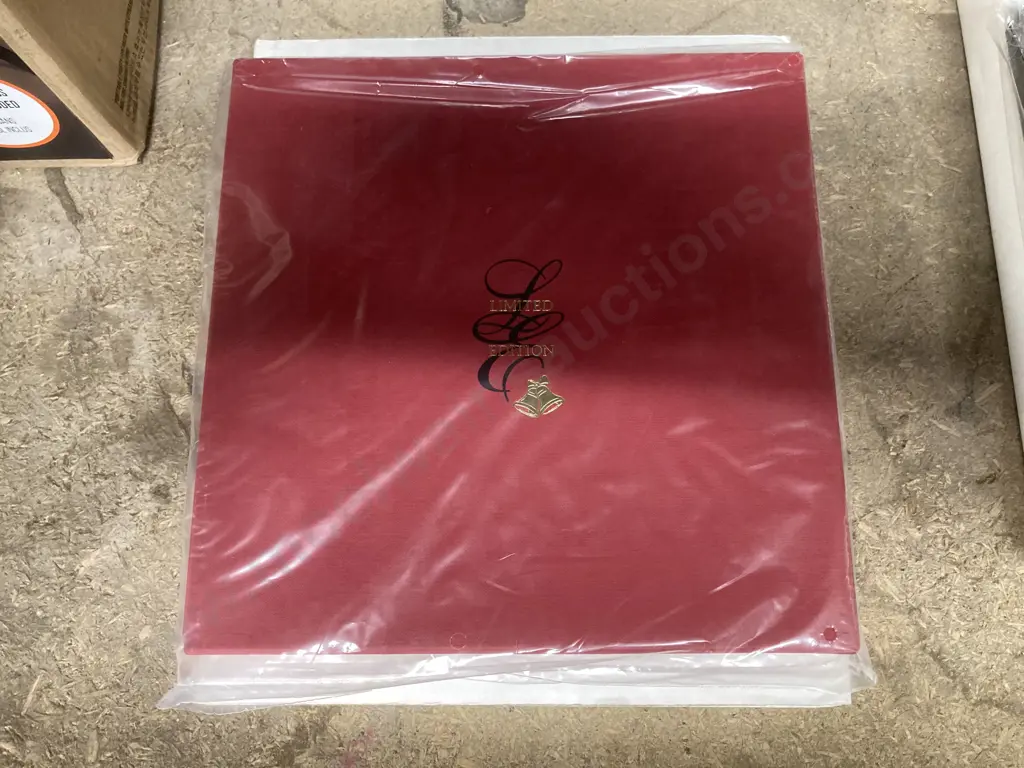 NZ Post Limited Edition Boxed "Royal Wedding Anniversary" Stamp Fold-Out Display (Unopened) Image 1++