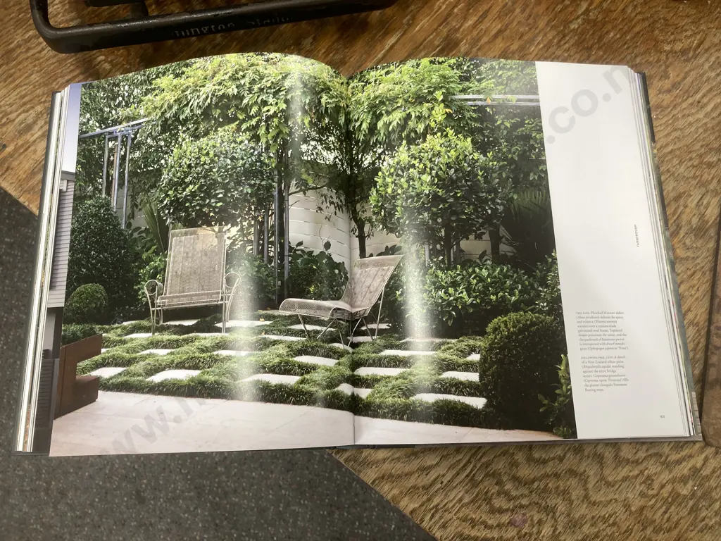 Coffee Table Book - Private Gardens of Aotearoa by Suzanne Turley, Hardback, 2021 Image 1++