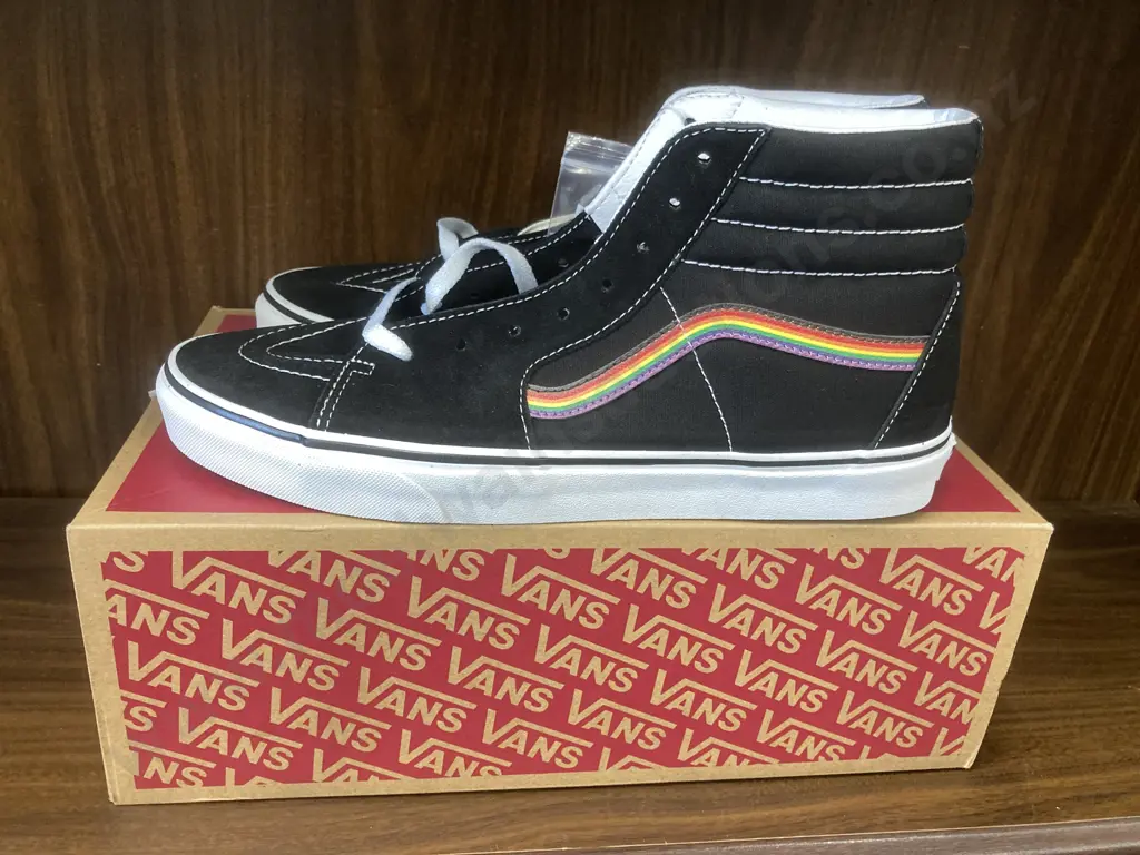 New In Box Black Vans SK8-Hi Rainbow Trainers, Size UK 10.5 Image 1++