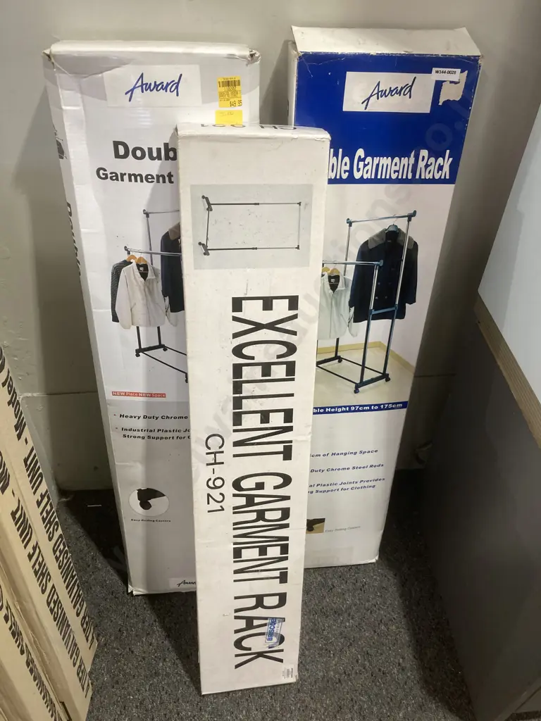 Award Double Garment Racks x 2, Chrome & Plastic With an Excellent Garment Rack, Flat Packed Image 1++