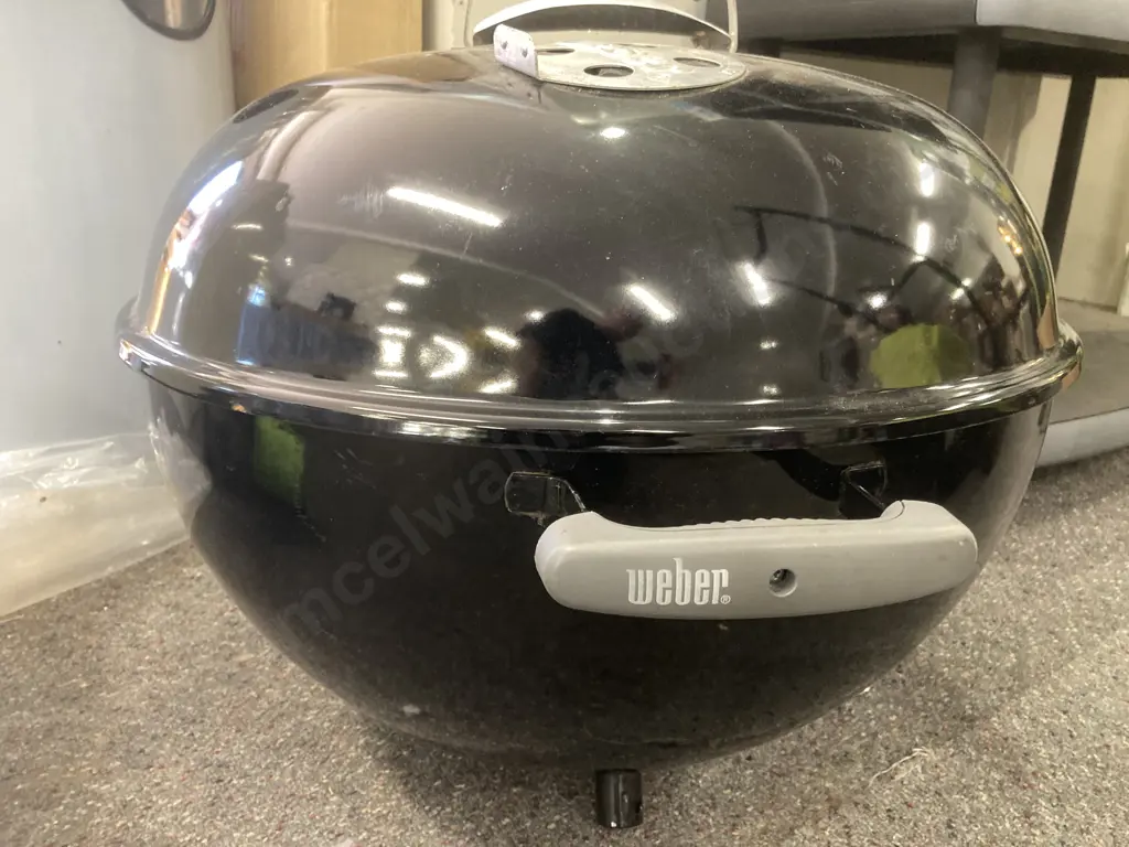 Weber Kettle BBQ (Missing Its Stand) Image 1++