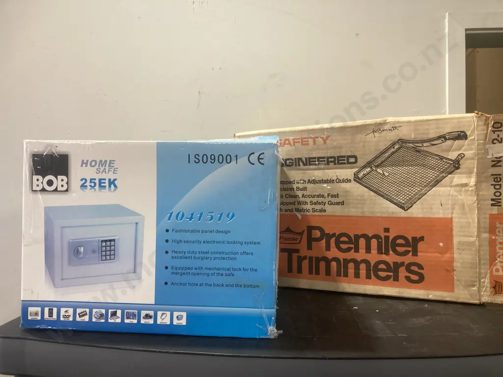 New BOB Home Safe 25EK, 25x35x25 With a Premier 10" Trimmer Image 1++