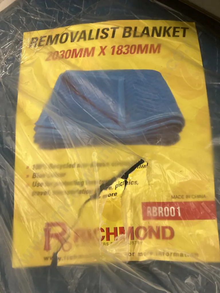 New Richmond Removalist Blankets, Bundle of Six, 203 x 183cm Image 1++