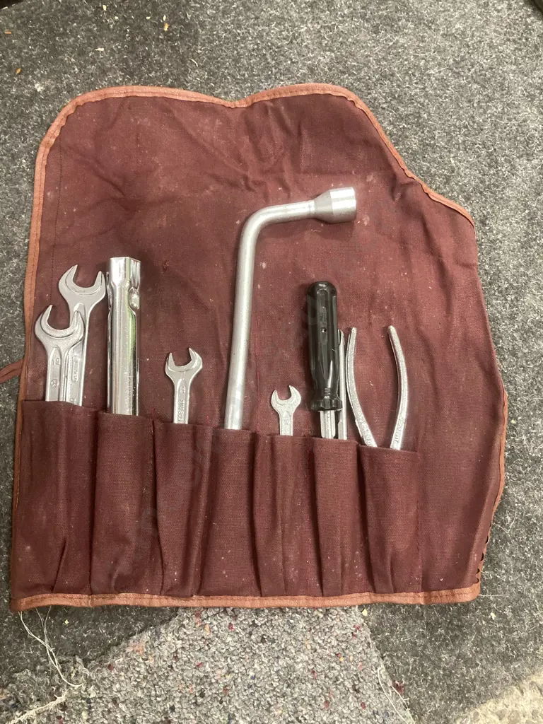 Mercedes Benz Stamped 9Pc. Vehicle Tool Kit Image 1++
