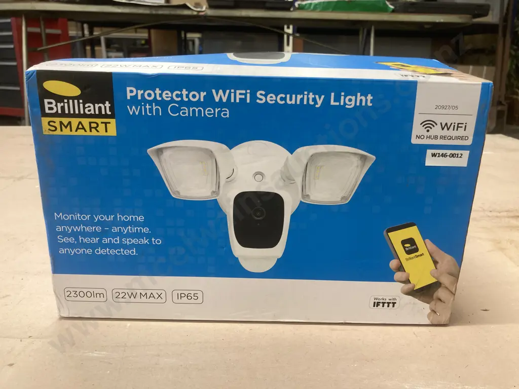 Brilliant Smart Protector WiFi Security Light With Camera, Model 20927/05 New In Box Image 1++