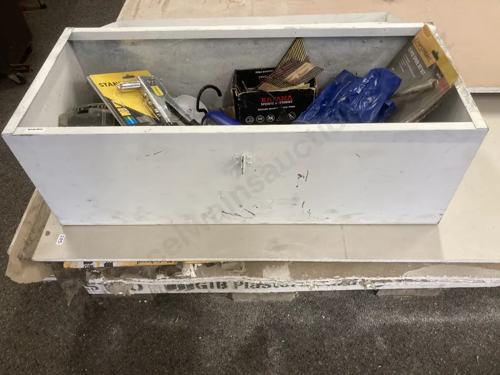 White Steel Tool Chest, Stanley Pot Riveter, Combination Wrenches, Drill Bits, Hammers, MechPro Worklight Etc Image 1++