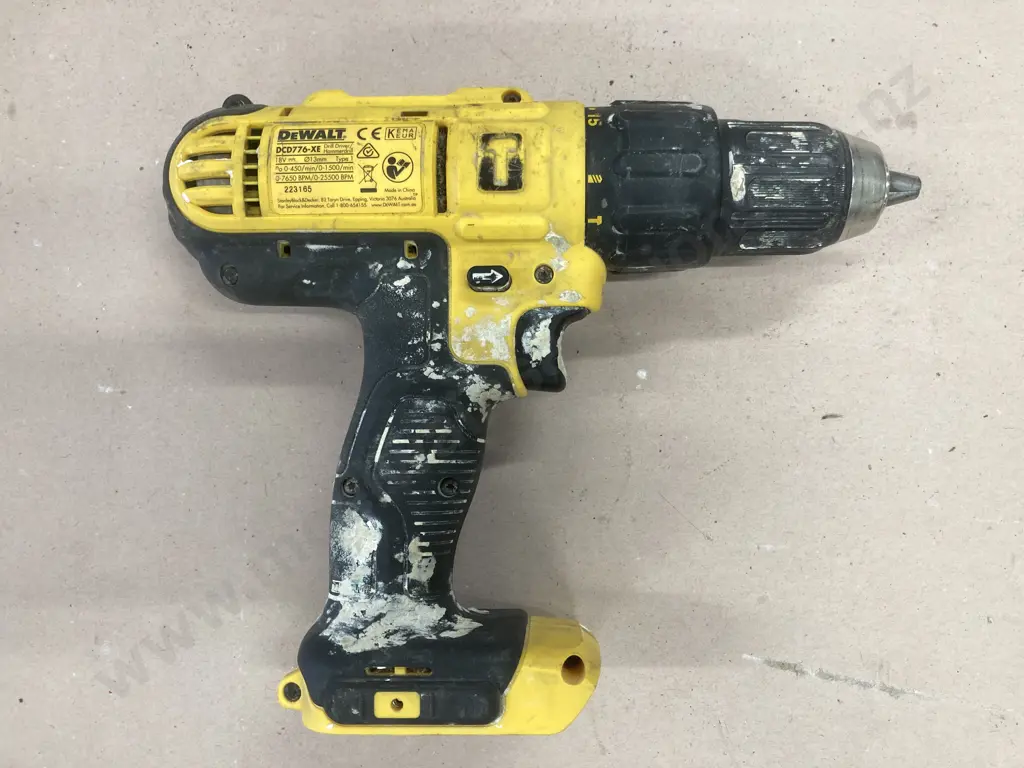 DeWalt Drill Driver / Hammerdrill Skin, Model DCD776-XL Image 1++