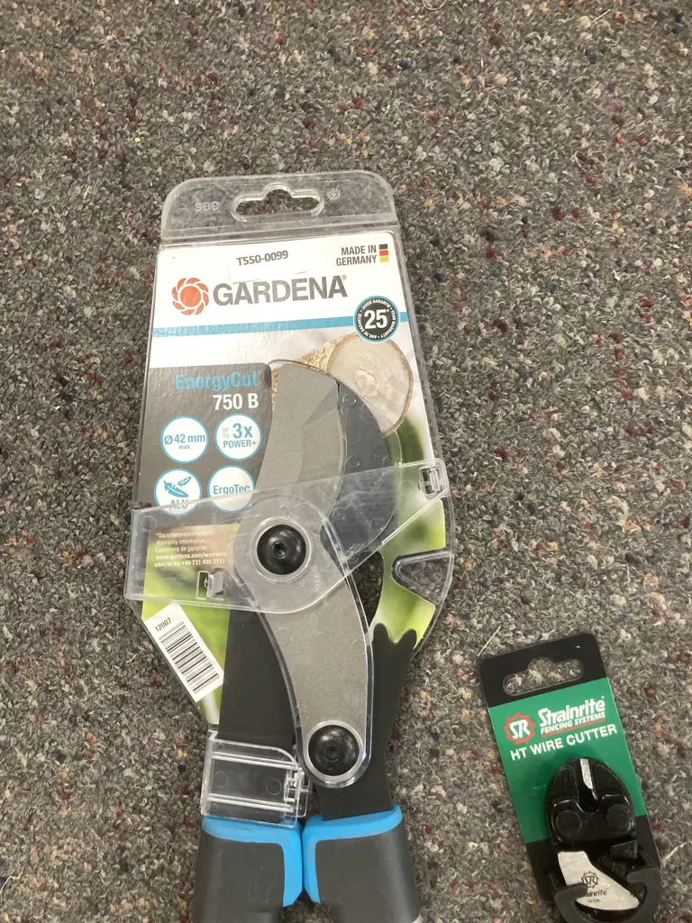 New Gardena Loppers, German Made, 12007 Energy Cut 750B, Strainrite HT Wire Cutters Image 1++