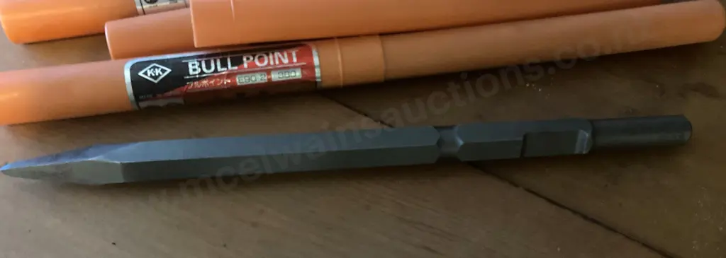 Four New Bull Point Chisels In Lidded Tubes, E90-2 380 Image 1++