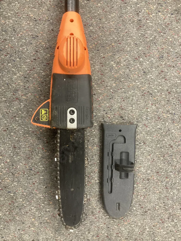 Black & Decker Cordless Pole Saw Skin With an18 Volt, 2Ah Battery, Model GPC1820L-XE Image 1++
