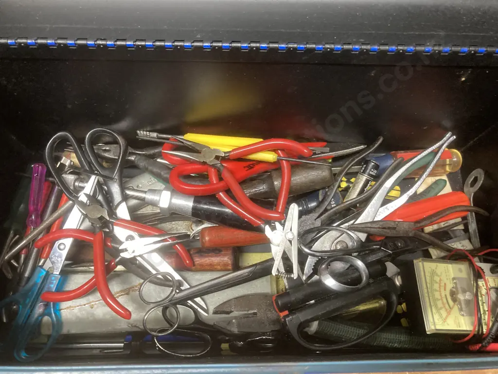 Blue Steel Toolbox & Selection of Tools Image 1++