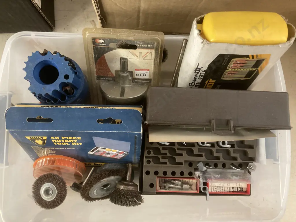 Box lot Rotary Tool Kit, Router Bits In Case, Hole Saw, Drill Bits Etc Image 1++