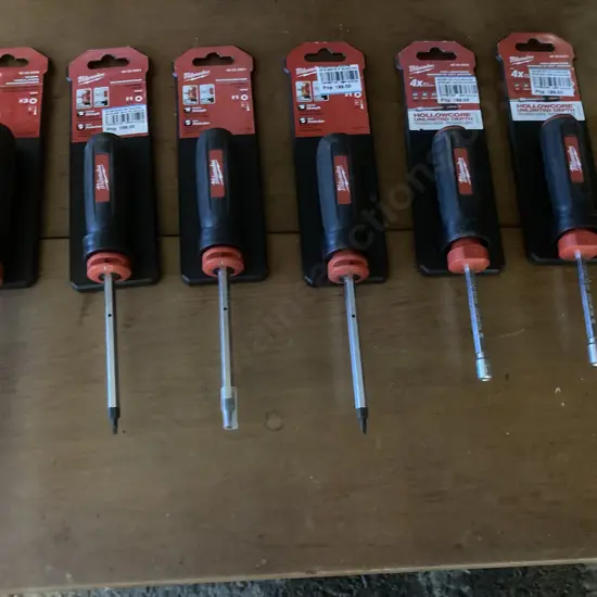 New Milwaukee Hand Tools - 1000V Insulated Screwdriver, 3 x Screwdrivers, 2 x Hollowcore Magnetic Nut Drivers
