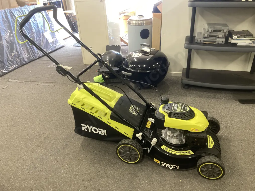 Lawnmower With Catcher, Ryobi 18", 160cc, Self Propelled (af) Image 1++