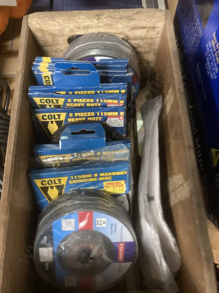 Falcrest & Promate Angle Grinders With a Box Of Assorted Grinding & Sanding Discs Image 1++