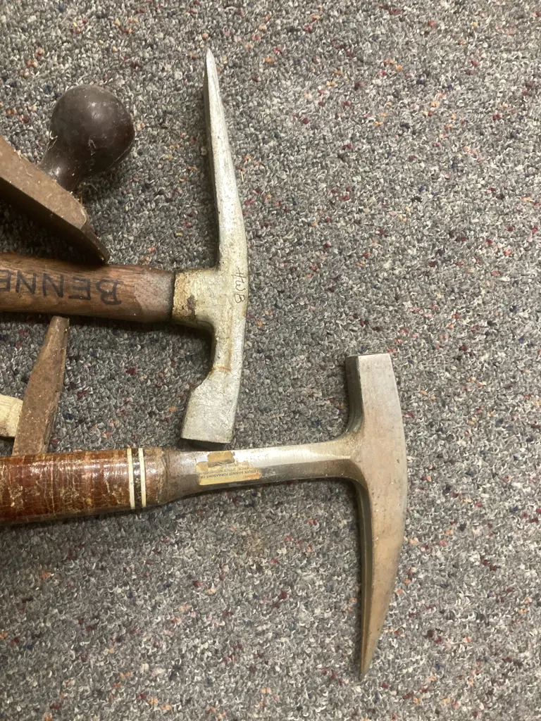 Vintage Hammers And a Bailey No 5 Wood Plane Image 1++
