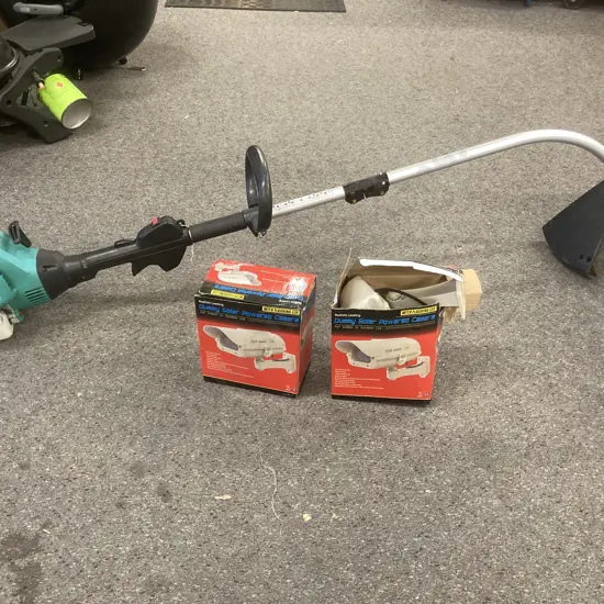 Kiwi Garden Petrol Line Trimmer & Pair of Dummy Solar Powered Cameras
