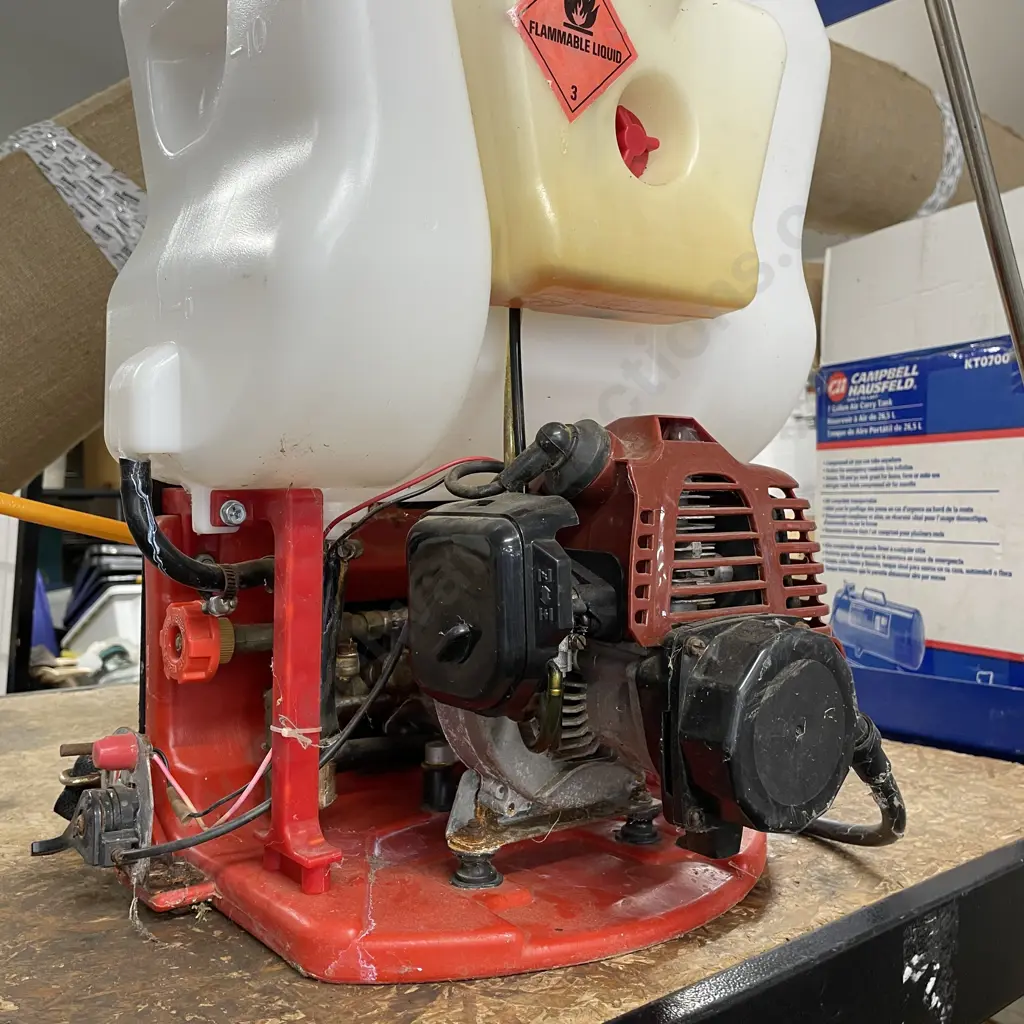 AGPRO 20 Litre Ultimate Power Sprayer Image 1++