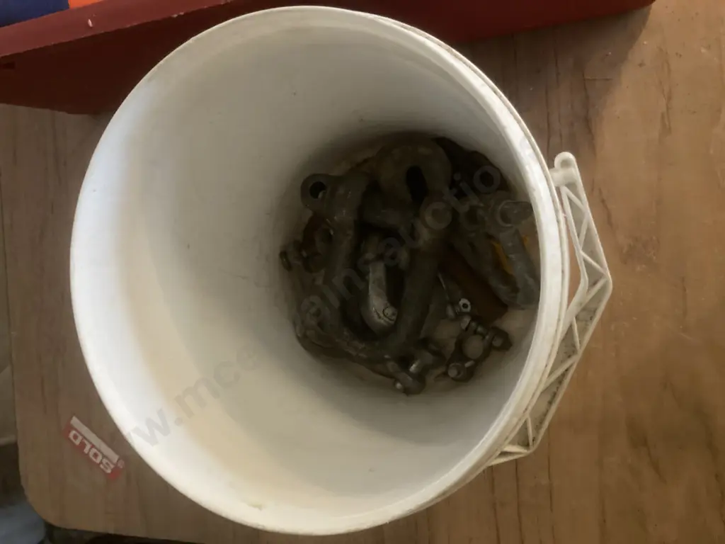 Red Bin Hardware, D-Shackles, Tapping Screws, Secauters Etc Image 1++
