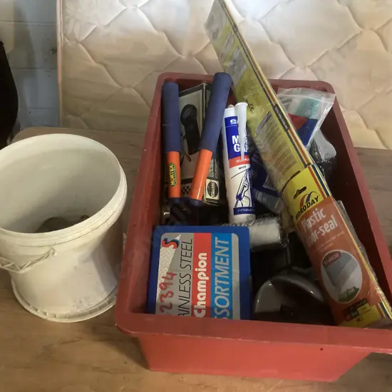 Red Bin Hardware, D-Shackles, Tapping Screws, Secauters Etc