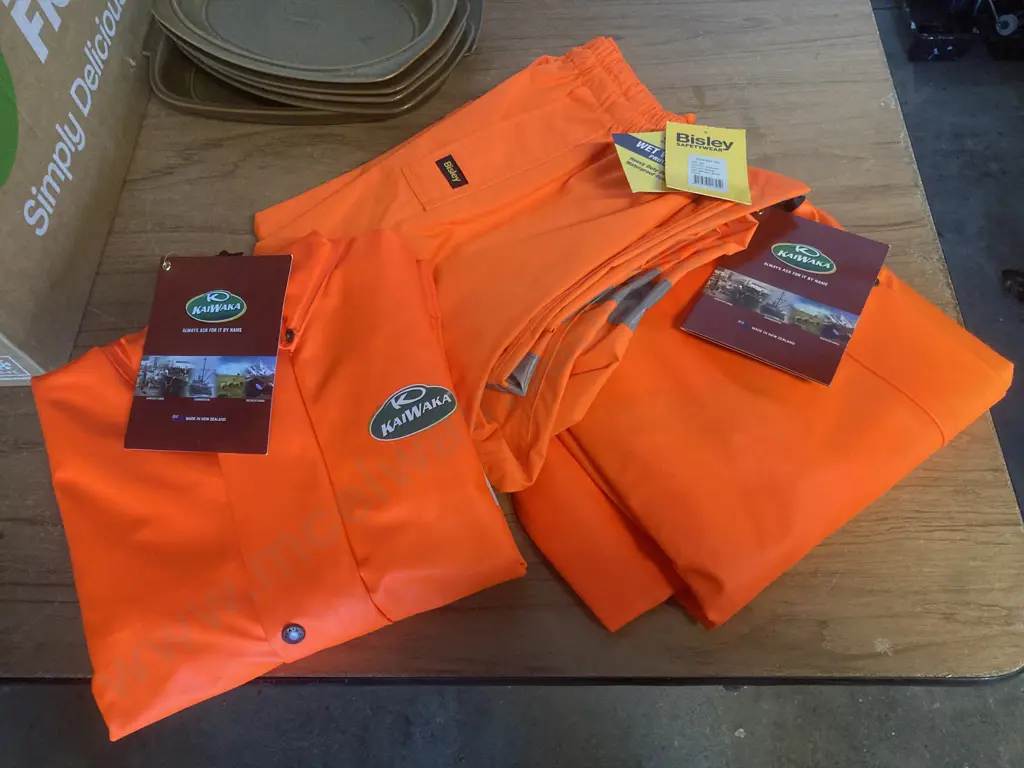 Wet Weather Gear Including Kaiwaka Tufflex Hi-Viz Bib Overtrousers Sz XXL, Bisley Safety Work Wear Rain Pants 2XL Image 1++
