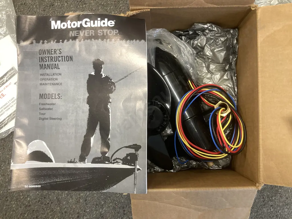 New Mercury Electric Trout Trolling Motor & Propellor (Approx 5-10 km / hr) Image 1++