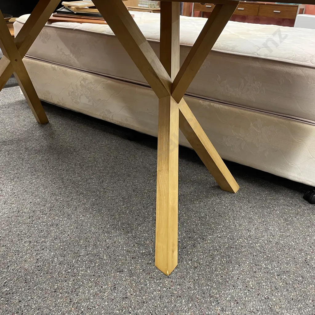 Solid Oak Dining Table. Oval Top 180 x 100cm. H76cm. Double Cross Base. Image 1++