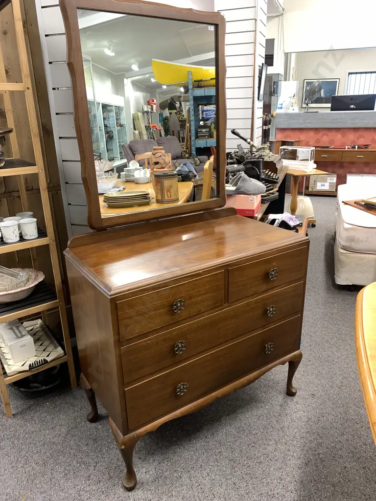 Mahogany Dressing Table with mirror. 6 drawer, cabriole legs. Ornate round handles. H167 W88 D45cm Image 1++