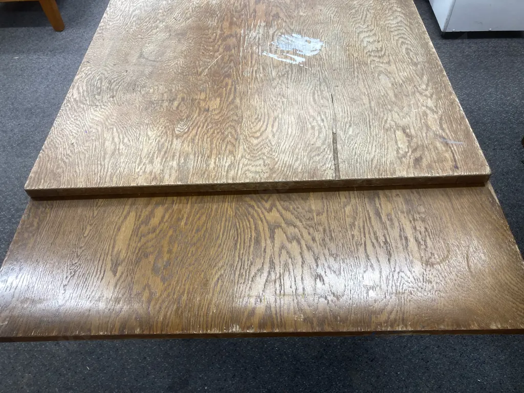 Art Deco Oak Draw Leaf Dining Table, Turned Legs, 107 x 84cm (af To Top) Image 1++