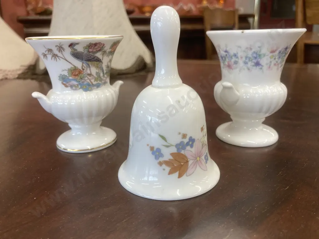 Vintage Wedgwood 'Angela' Small Urn Vase 'Kutani Crane' Gold Edge And Wedgwood Bell 'Meadow Sweet' Image 1++