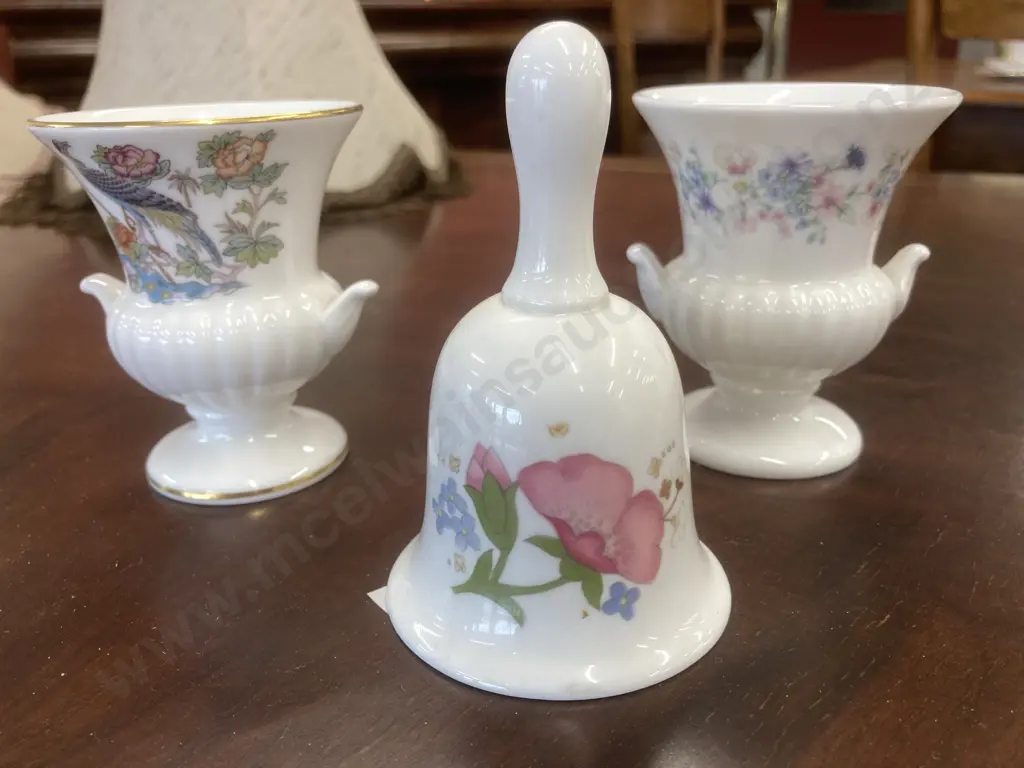 Vintage Wedgwood 'Angela' Small Urn Vase 'Kutani Crane' Gold Edge And Wedgwood Bell 'Meadow Sweet' Image 1++
