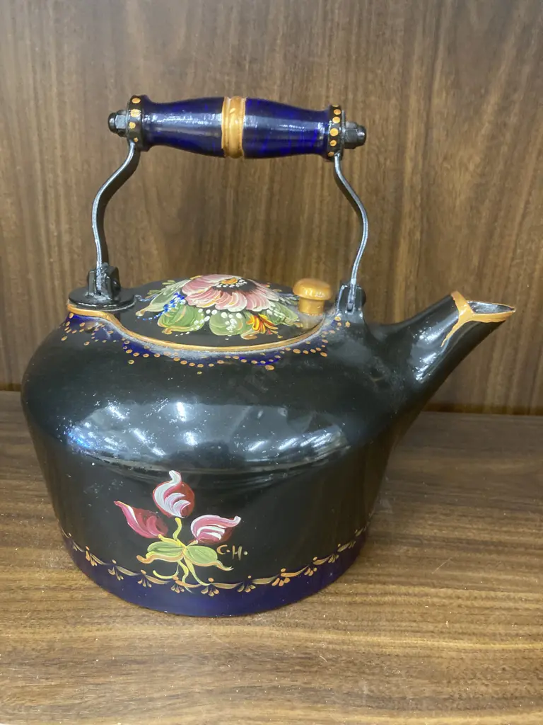 Hand Painted Endura Aluminium Kettle by G&C Folkart Sydney, Navy Blue With Flowers & Outback Scene, 21 x 25cm Image 1++