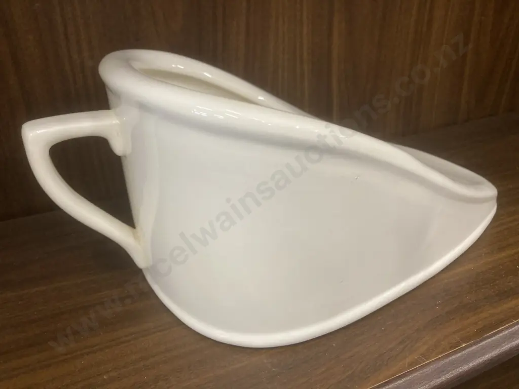 Vintage Boots Chemists Slipper Ceramic Bed Pan, 14cm x 36cm (af To Front) Image 1++