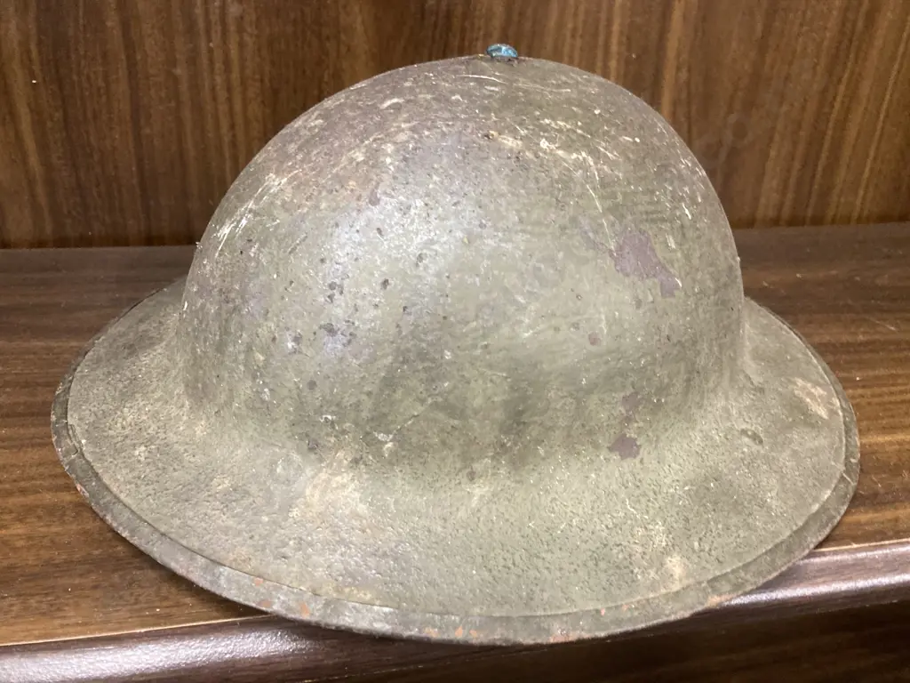 Vintage Brodie Military Helmet With Liner Image 1++