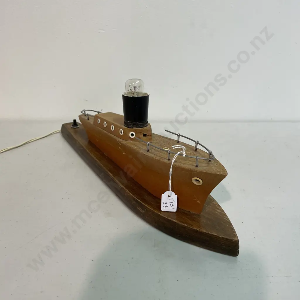 Vintage Mid Century Model Boat Lamp. L41cm. Working condition. Image 1++