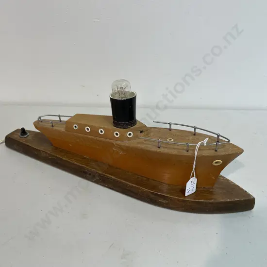 Vintage Mid Century Model Boat Lamp. L41cm. Working condition.