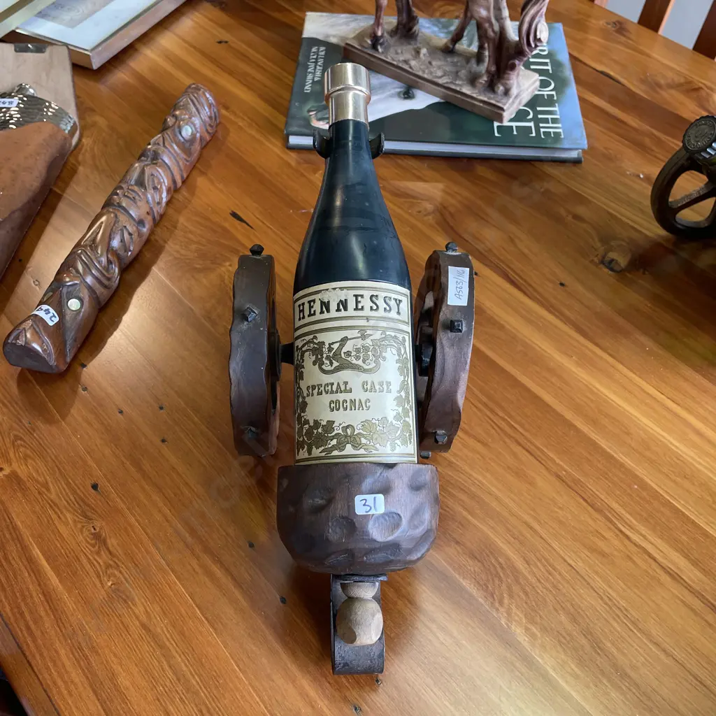 Rare Vintage Cannon Bottle Lighter with Internal Cigarette Dispenser Image 1++