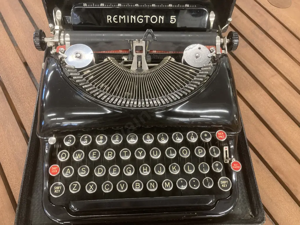 Vintage Remington Rand Model 5 Black Portable Typewriter with Case, c1930s? Image 1++