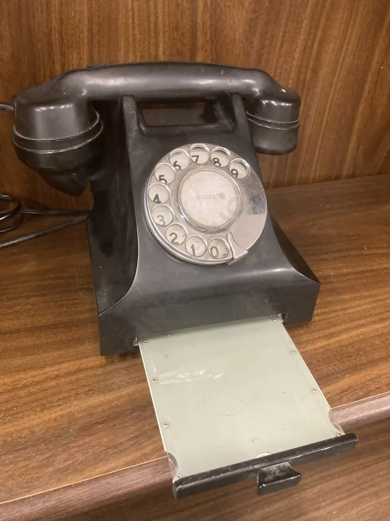 Vintage Black Bakelite Dial Telephone With Cheese Drawer Image 1++