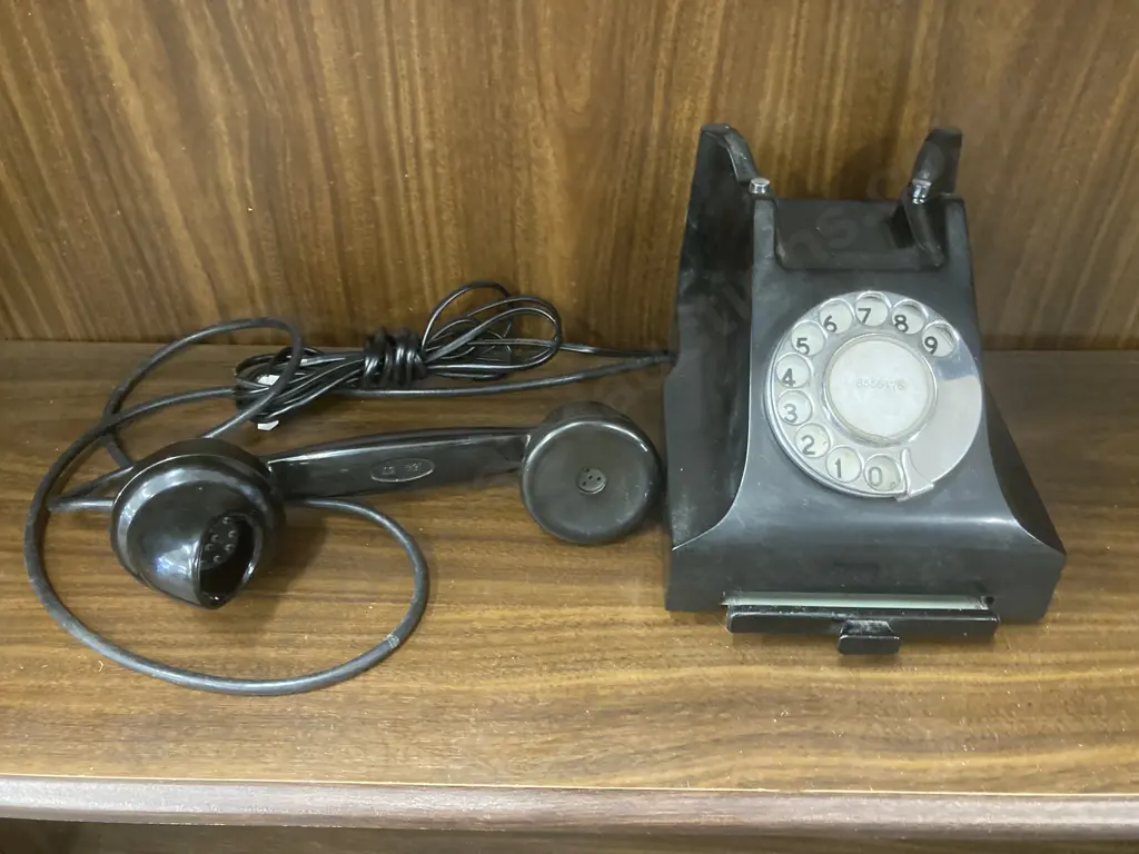 Vintage Black Bakelite Dial Telephone With Cheese Drawer Image 1++