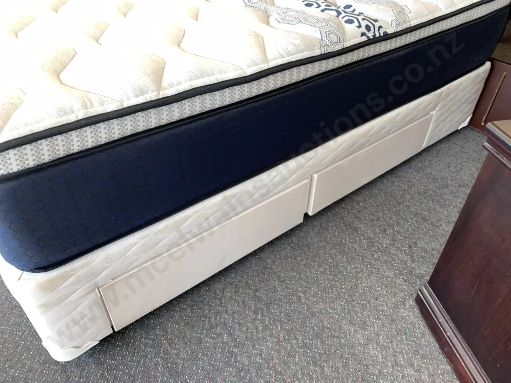 Sleepyhead Chiropractic HD Dominica Pillowtop Queen Size Bed, Split Base With 4 Drawer Storage Image 1++