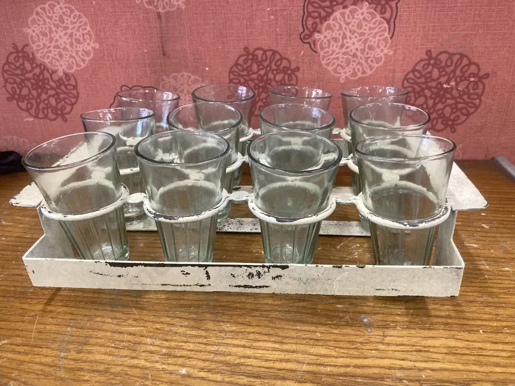 Retro Glasses And Serving Tray Image 1++