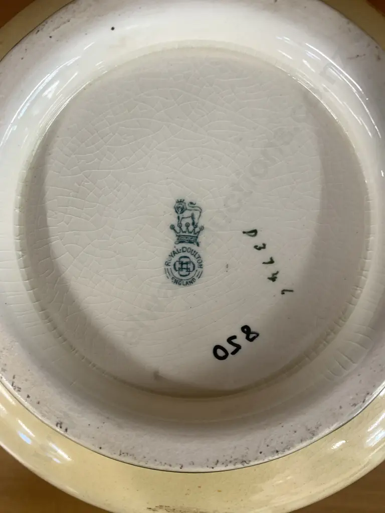 Royal Doulton Shakespeare Series Ware 'Falstaff' Salad Bowl, 10 x 30cm Image 1++