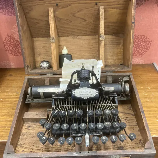 Antique Vintage Blickensderfer Portable Typewriter #5, Newcastle-On-Tyne. Made In USA In Original Wooden Case