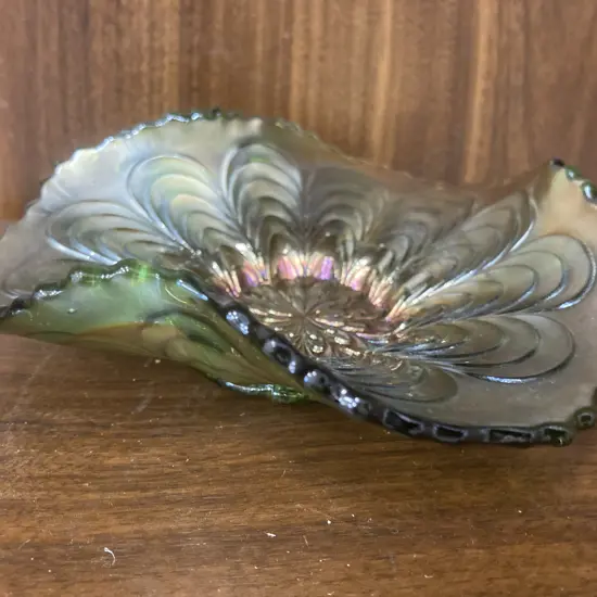 Vintage Fenton Peacocks Tail Green Carnival Glass Tri-Corner Dish, W16cm