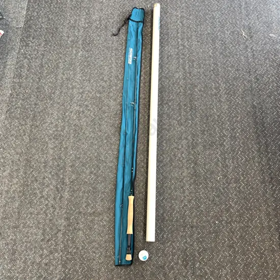 Sage SP+890 Graphite IV No 8 line 9 foot Rod with bag and tube