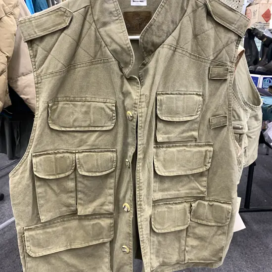 Red Head Vest. Buttoned front. Size Large