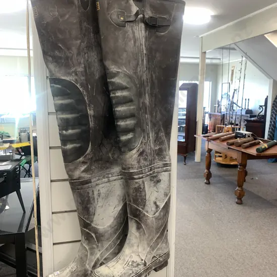 Flo Lite Waders Size 6