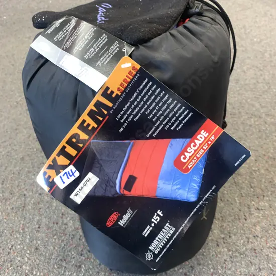 Extreme Series "Cascade" Adult size sleeping bag