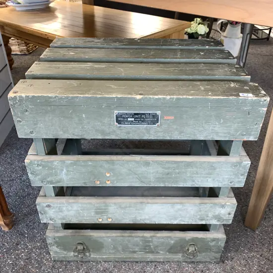 Vintage US Army Signal Corps Power Unit / Packing Crate H57cm, W50cm, D40cm.